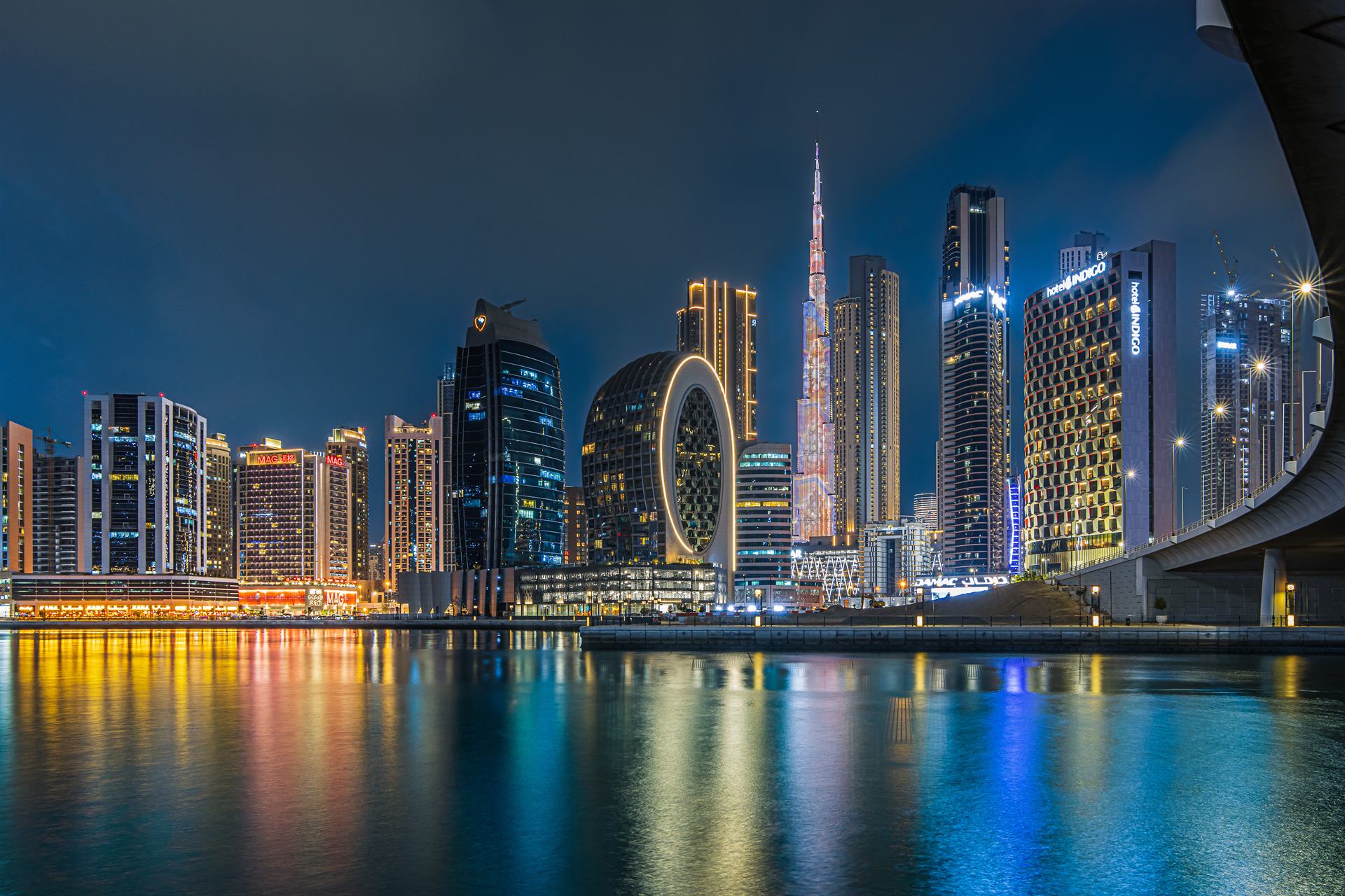 Dubai Business Bay skyline at dusk